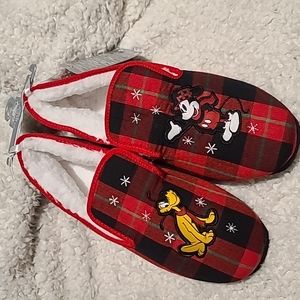 *HP* NWT Unisex Disney Winter Buffalo plaid sherpa lined slippers